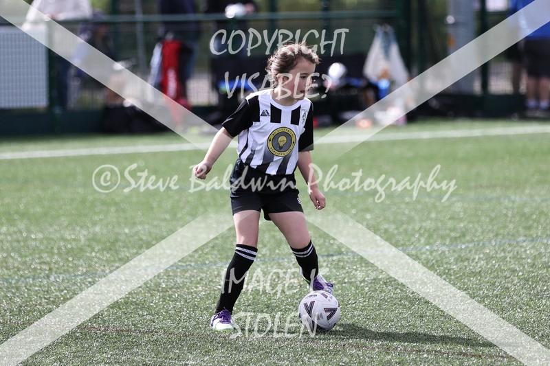 1DX30690 - Sat 13th U9 Girls