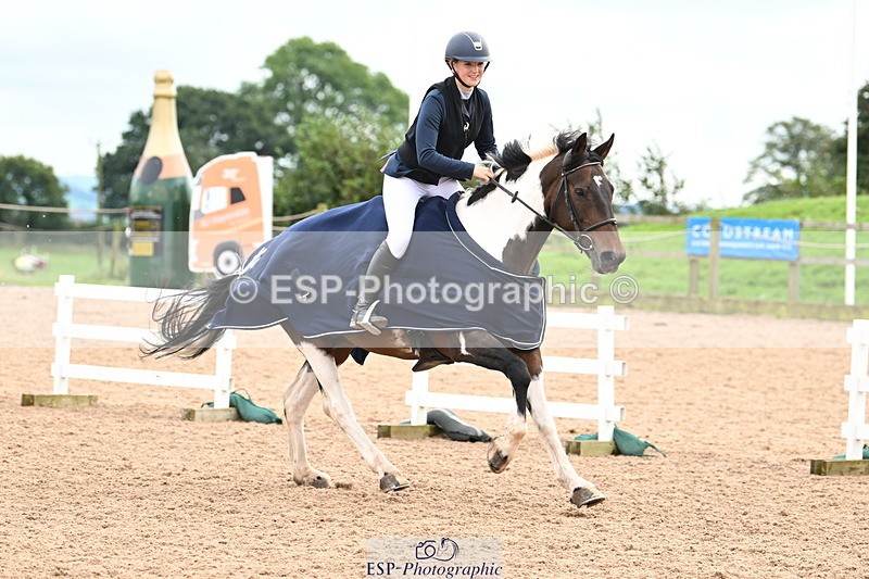 240908A-140546-04165 - Cls 15 U21 Intro 90cm-1.00m  Team Comp