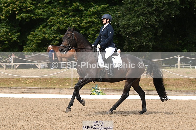 250719A-101246-03295 - 049-Veronica.Roberts-For.J'Adore