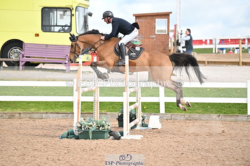 240419A-152309-08644 - Cls 14, 1 Star Bronze Tour 1.10m