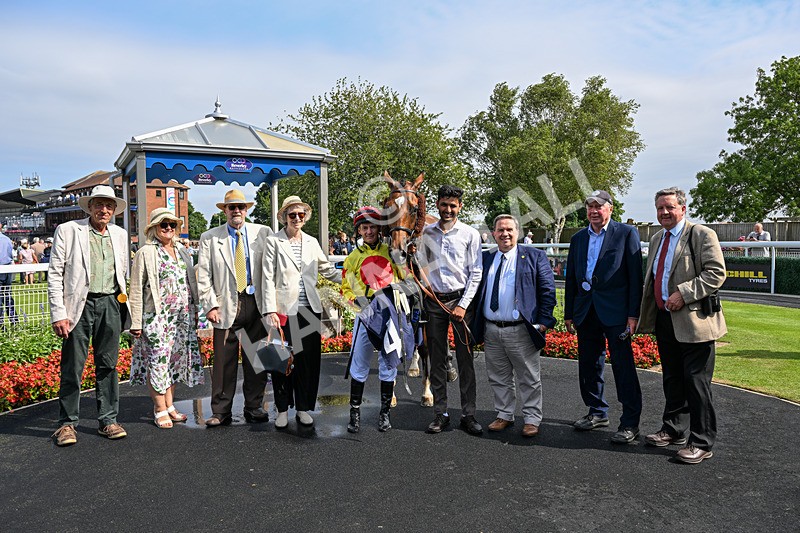 140726-Race 4-Kitsune Power-3256 - Race 4 15.48pm Beverley Annual Badgeholders Handicap