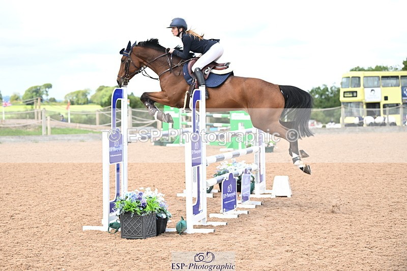 240912A-122237-01451 - Cls 3 Snr Foxhunter