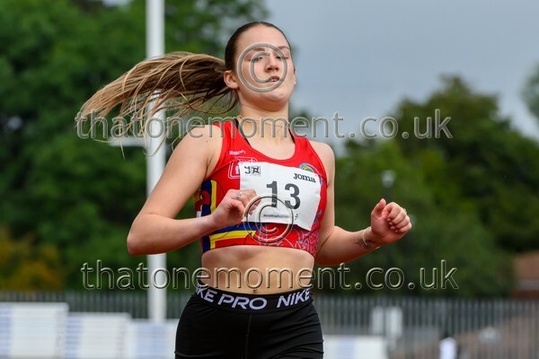 Nat26SUN-928183 - Track Female