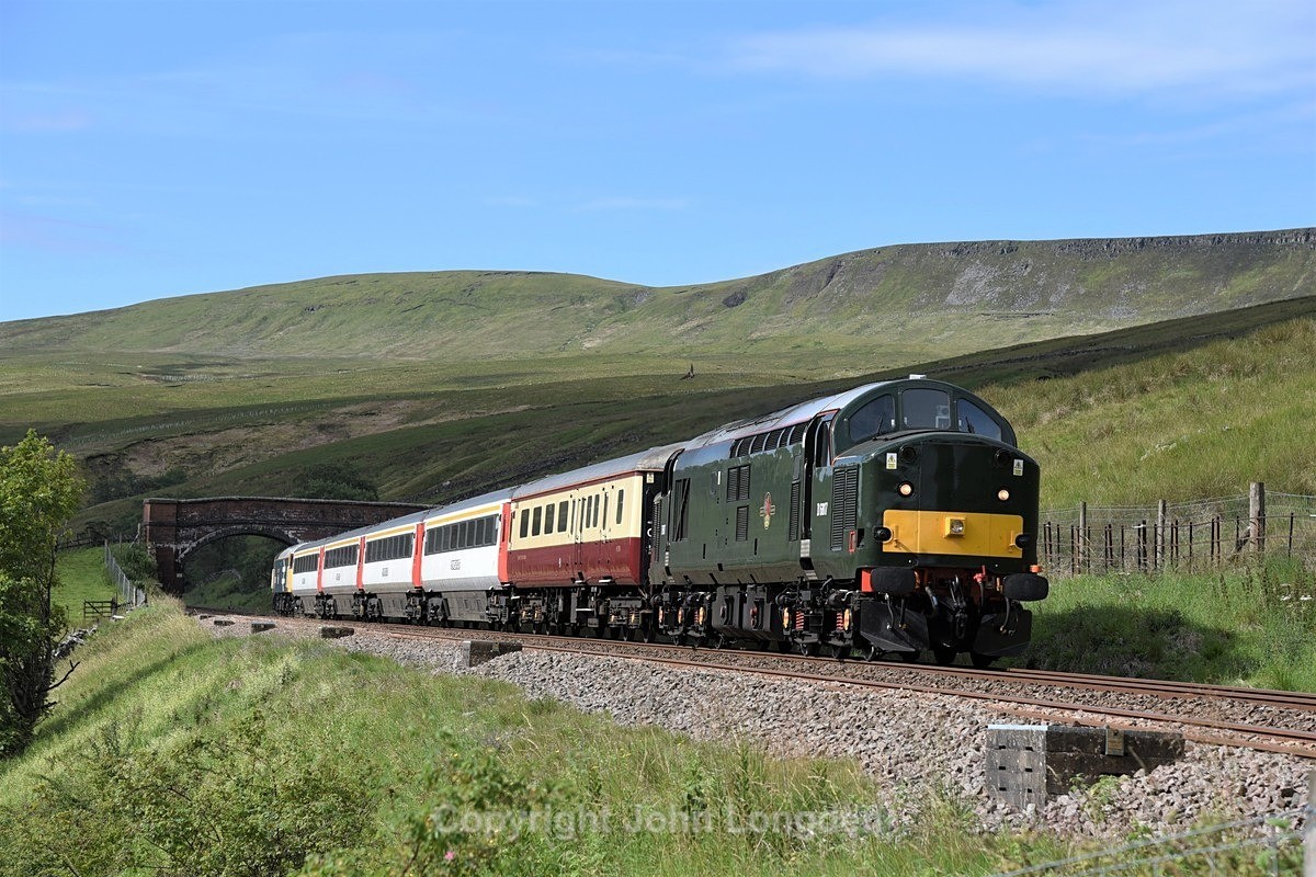JL - 21.7.20 37521 (D6817) 1Z40 Skipton - Appleby, Angerholme - Angerholme