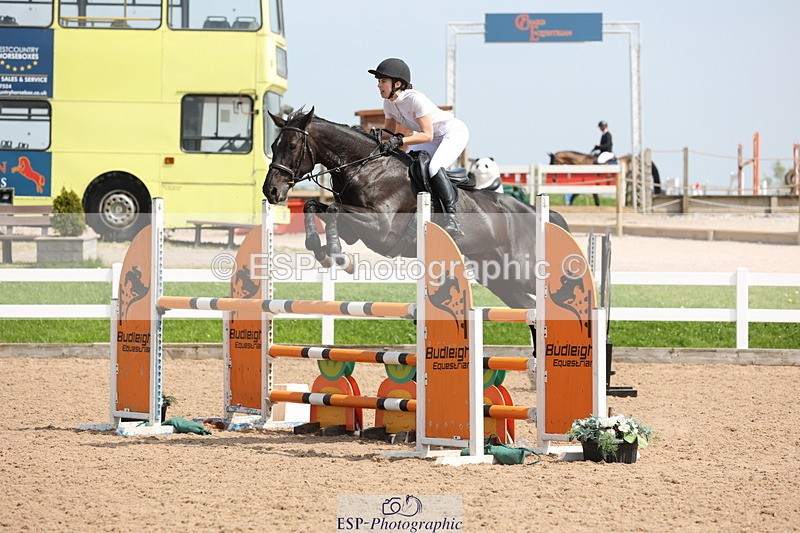 240510A-142715-07648 - Cls 17 1.05m National Am Quali