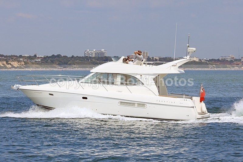 170618 JASPER PRESTIGE 36 1Y3A6126 - Flybridge Cruisers