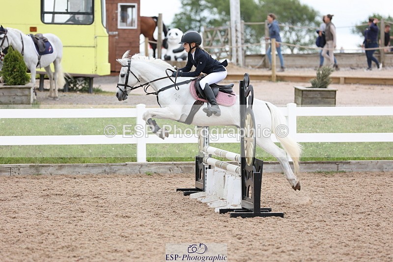 240630A-181216-16335 - Cls 28 Stepping Stones 128cm + 138cm