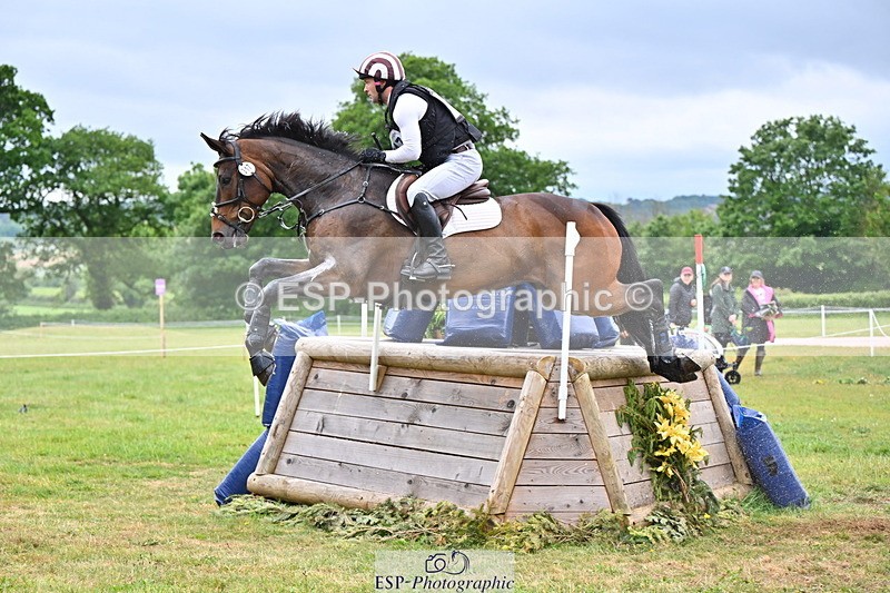 250524A-113222-09898 - B-317-Rupert.Batting-COOMBELAND.TALISMAN