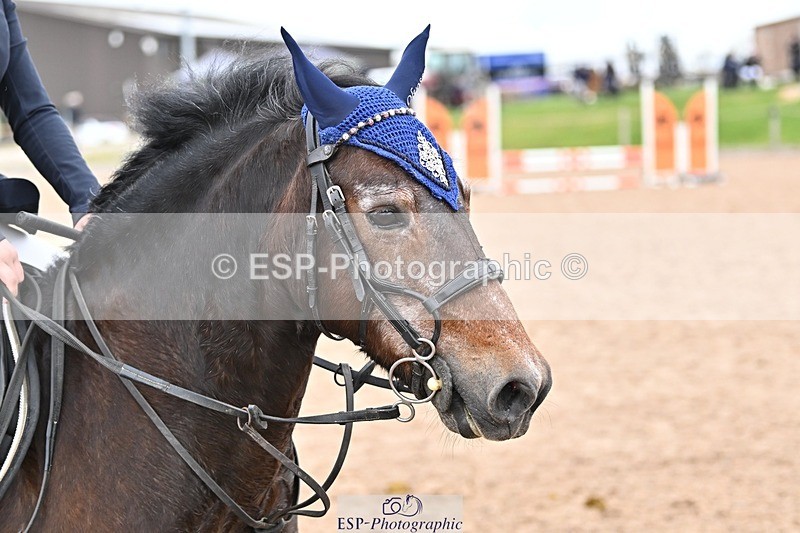 250414-101905-00063 - 70cm Round 1