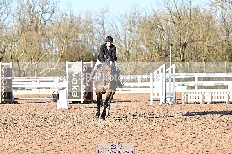 251203-140518-00785 - Cls 5 Foxhunter and 1.20m Open