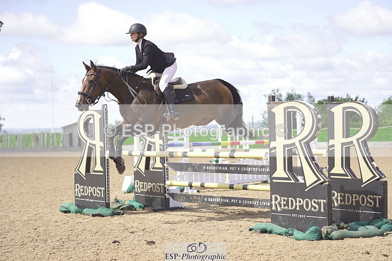 230806A-112006-01559 - Cls 13 Snr Newcomers & 1.10m Open