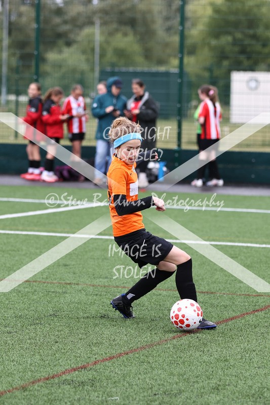 1DX32109 - Sat 6th U12 Girls
