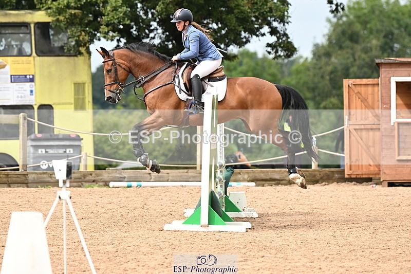 240908A-130234-03874 - Cls 15 U21 Intro 90cm-1.00m  Team Comp