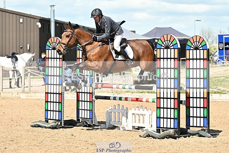 250416-134346-01224 - Cls 4 Newcomers and 1.10m