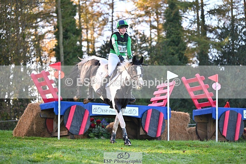 241026-101536-11137 - 317-Maddy.Greenaway-SPECIAL.VAN.DE.SMEDENPOORT