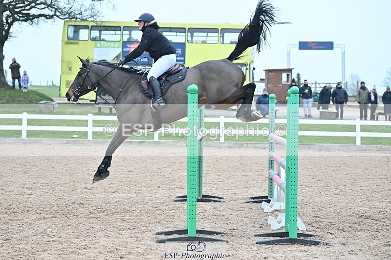 240113A-142127-02324 - Cls 13 Foxhunter and 1.20m Open