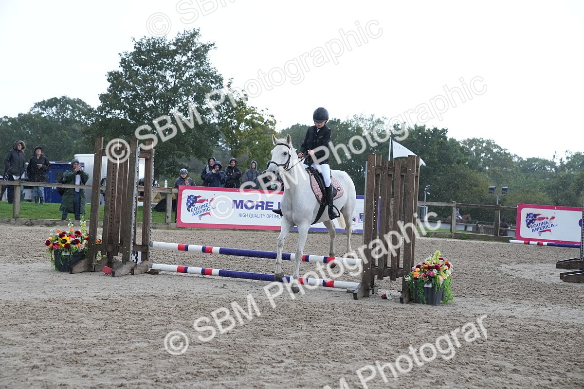 SBM_00137 - J53 - Clear Round 40cm