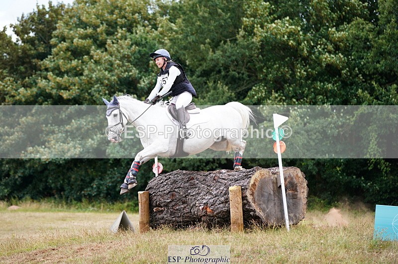 250802A-144718-05506 - D-157-Caitlin.Wright-BEAU.CRUISING.CLOVER