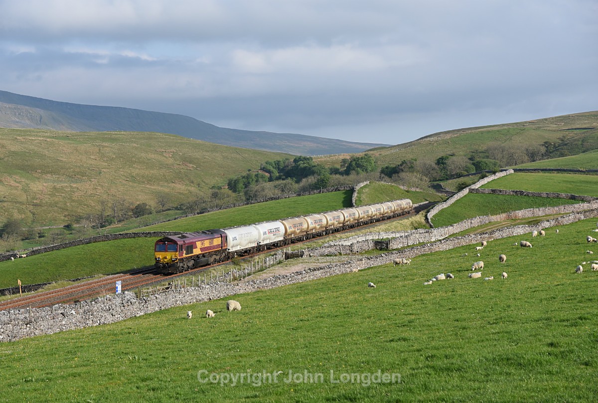 JL - 24.5.17 66100 6S00 Clitheroe - Mossend Greengates - Greengates