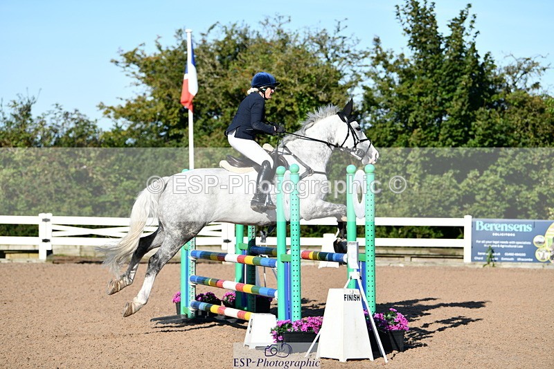 240913A-085643-02812 - Cls 20 Snr British Novice and 90cm Open