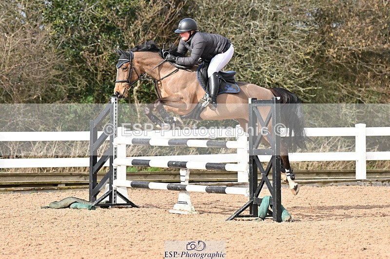 240224A-121007-03579 - Cls 11 Snr 1.05m and 1.10m Open