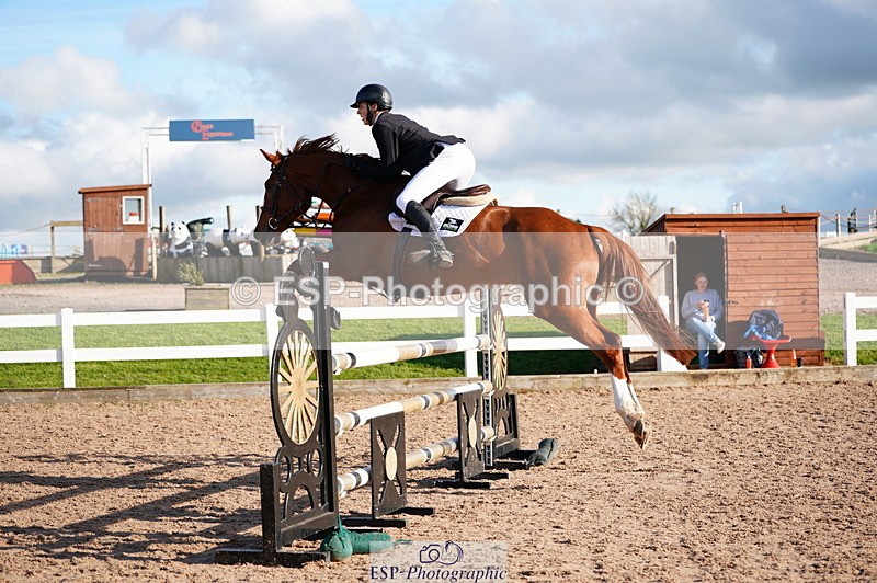 241027A-140432-03087 - SUN Cls 15-17 Children on Horses