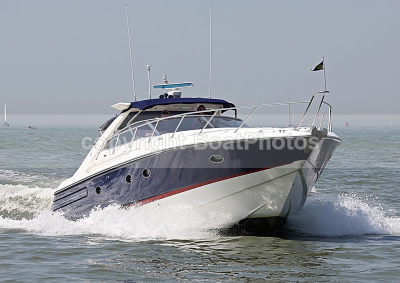 140517 STILL MYSTIFIED SUNSEEKER CARMARGUE WT7A0763 - Motorboats - Open