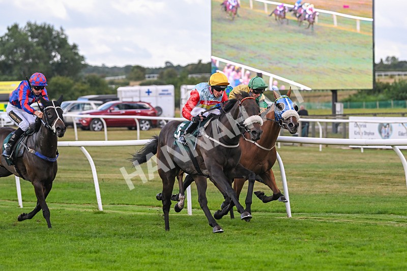 270825-Race 6-Filey Beach-6791 - Race 6