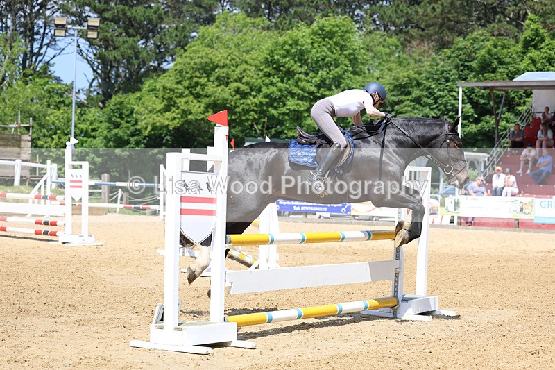 3E7A0284 - Class 9: Senior BN/90cm open