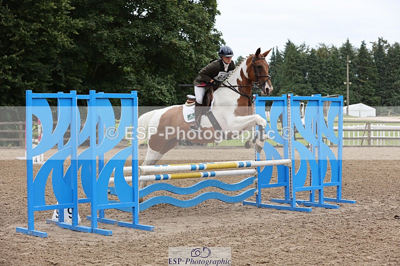 240804-143130-15925 - 657-Althea_Bleekman-SHOVERN_ON_ICE