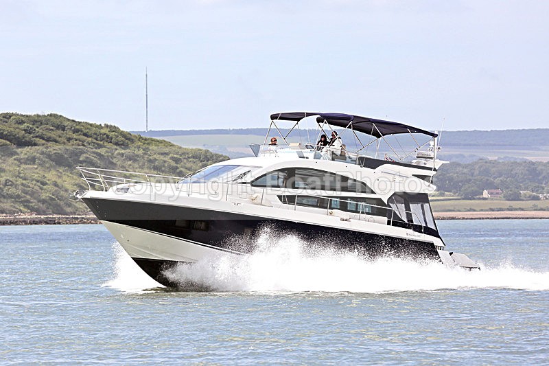 160625 MISS LOUISE - FAIRLINE SQUADRON Y92A9259 - Flybridge Cruisers