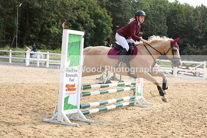 3E7A2874 - Class 11: Junior 70cm