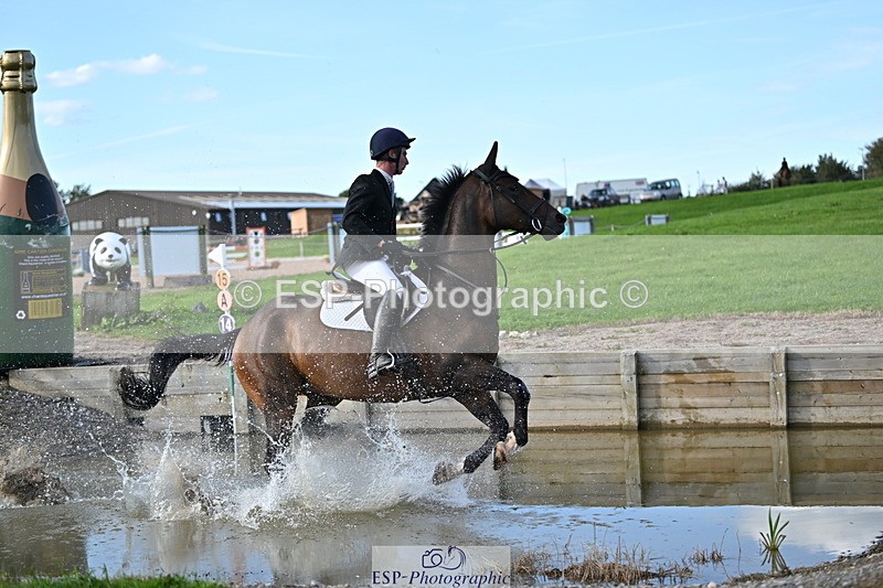 240913A-170810-05601 - Cls 19 Snr 1m Open Speed Derby