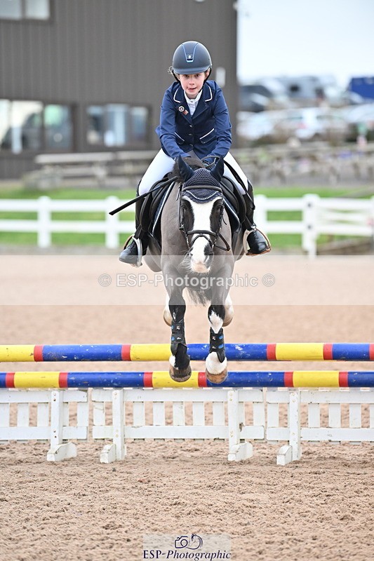 240128A-094940-00112 - Cls 1 Pony Intro 70cm