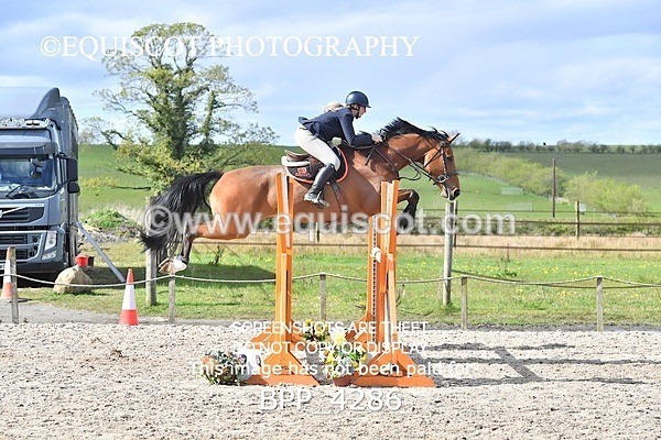 BPP_4286 - CLASS 8 FRI Senior Foxhunter/ 1.20m Open