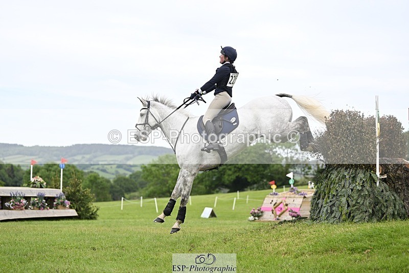 240525-154549-16888 - 225-SLEEHAUN_DANCER-Megan_Lawrence