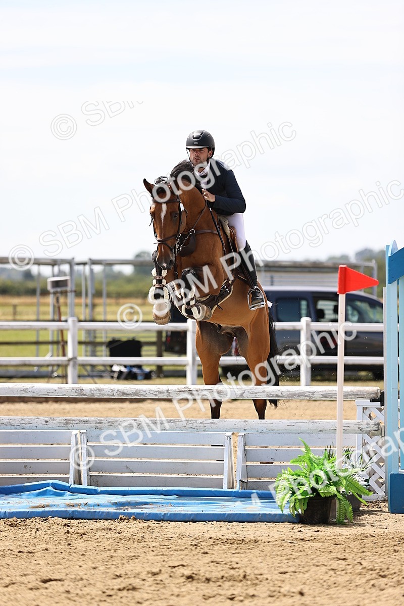 SBM_010388 - Class 9 - Senior Foxhunter - 1.20m Open
