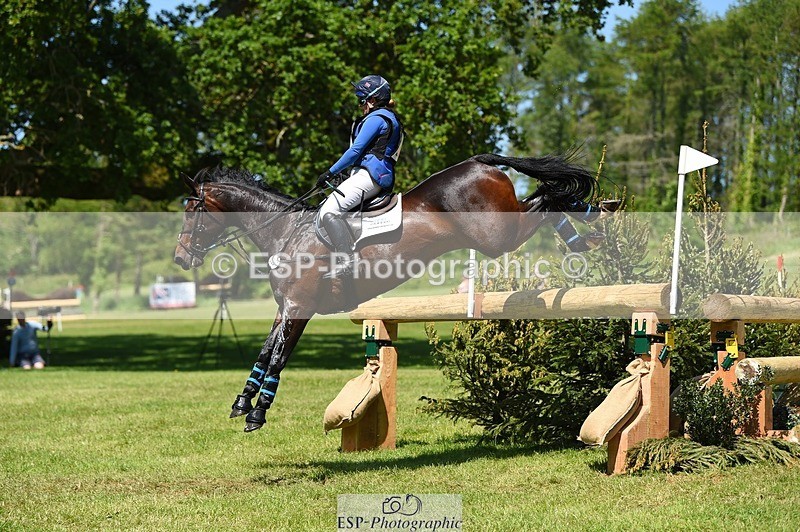 230527-144638-10207 - 357-VIVENDI_HERO-Saffron_Cresswell-XC