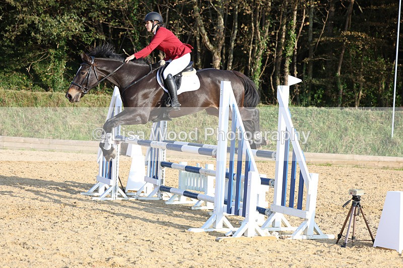 3E7A9020 - Class 7: 100cm open