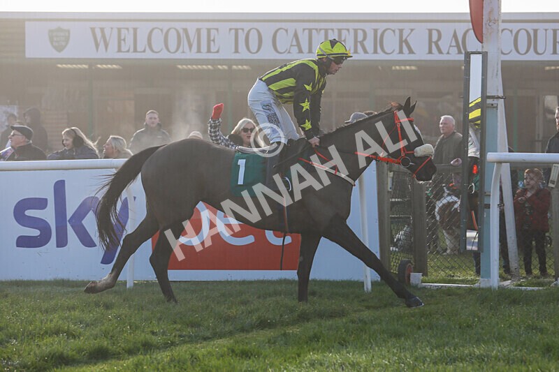 281224-Race 1-Not Staying Long-1206 - Race 1