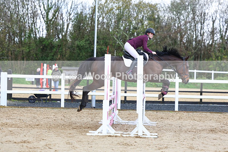 3E7A0672 - Class 4: Senior British Novice/90cm open