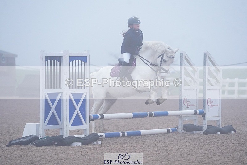 250208-100838-00829 - Cls 19 Clear Round 50cm