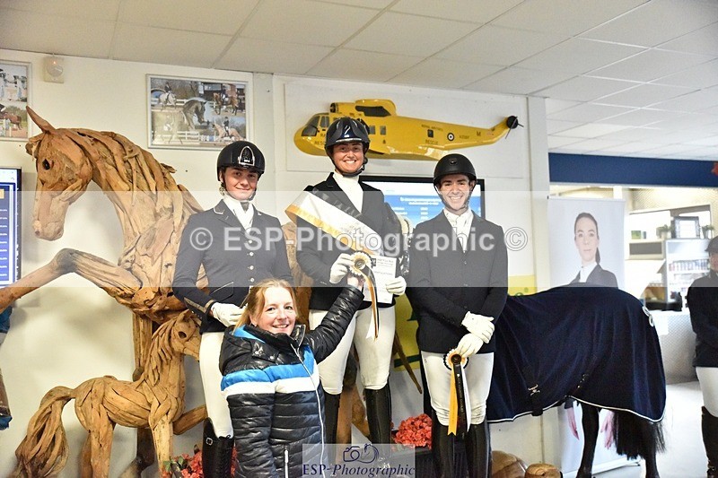 250214-153434-02574 - Advanced Medium Silver Presentations