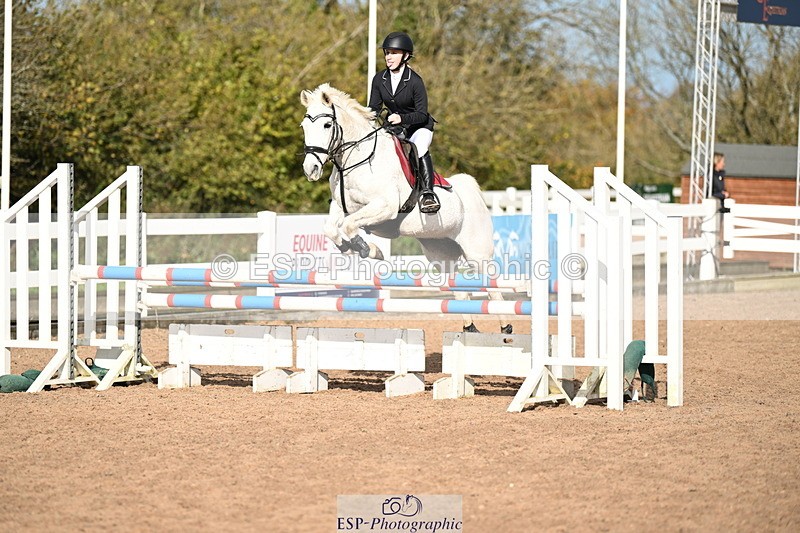 241026A-115454-00828 - SAT Cls 8 Pony Discovery and 90cm Open