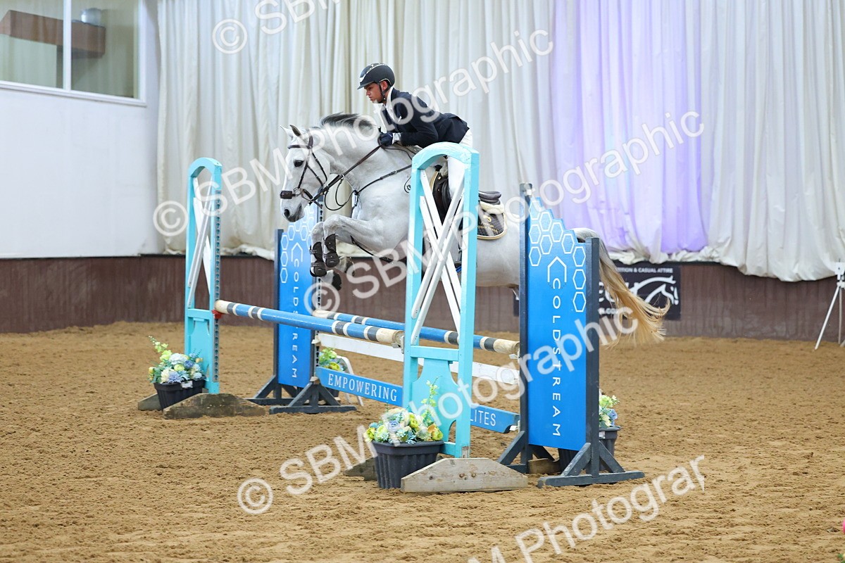 SBM_009816 - Class 21 - Nupafeed Supplements Senior Discovery/ 1m Open - First Round (1.00m)