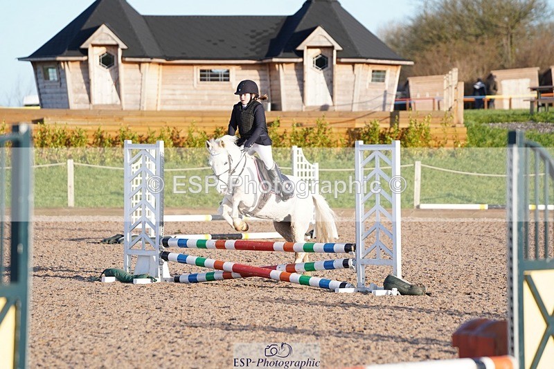 250125-101446-00917 - Clear Round 40cm and 50cm