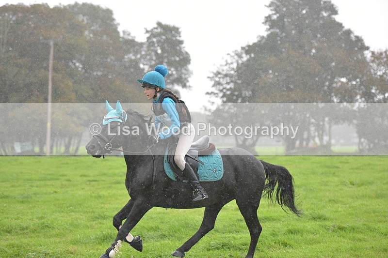 RAY_9245 - Class 1: 65cm: Ski Jump