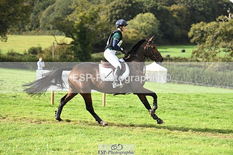 231020-141822-09708 - 125-KINDA.CORVETTE-Dani.Evans-XC