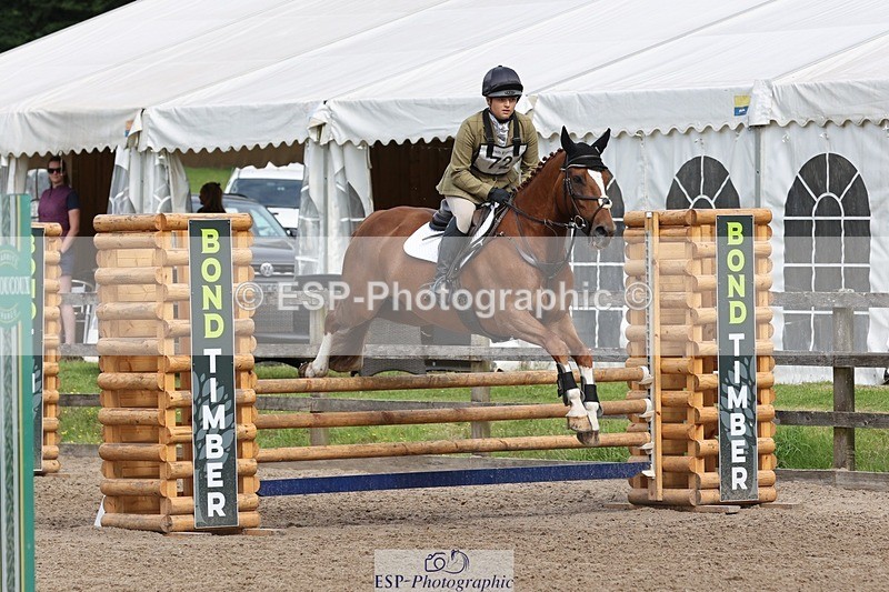 240803-100009-00303 - 072-Ruby_Russo-JUST_ORANGE