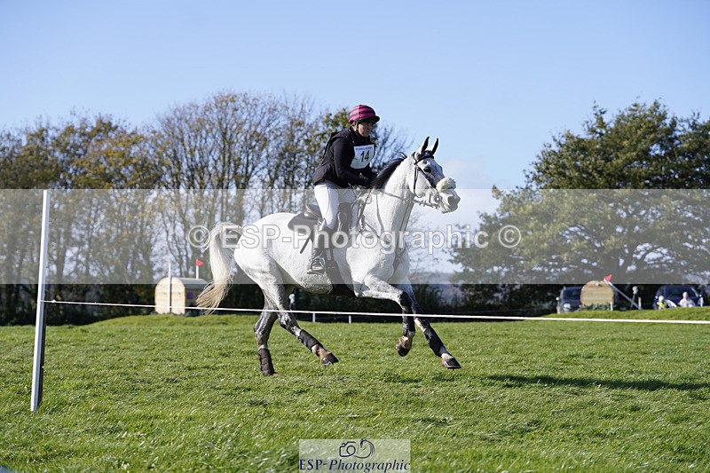 241025-111306-06213 - 014-Lizzie.Luxton-ST.TROPEZ